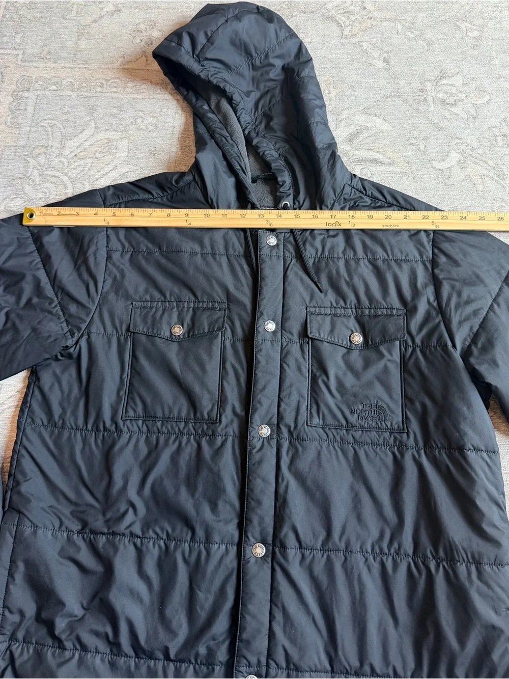 The North Face Men's Meeks Black Hooded Quilted Puffer Jacket L snap closure